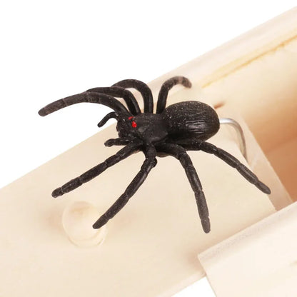 Simulation Spider With Wooden Box Kids Favors Tricky Prank Joke Toy.